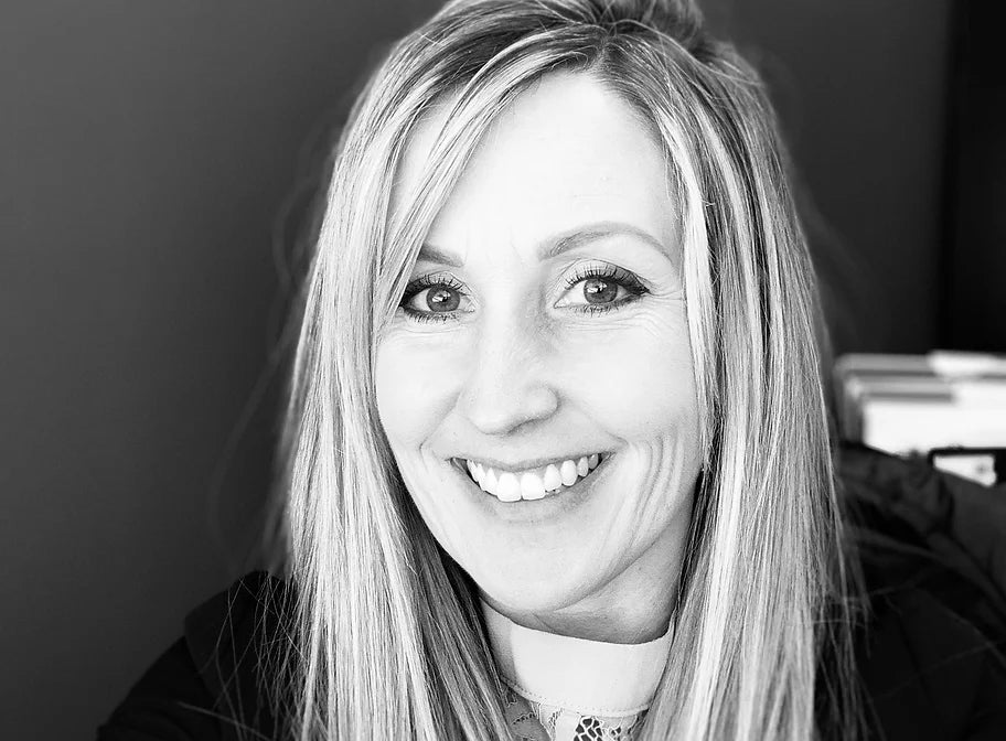 black and white headshot of LISA DILLON, VP Government Relations & Partnerships at Sapper Labs Group Inc.
